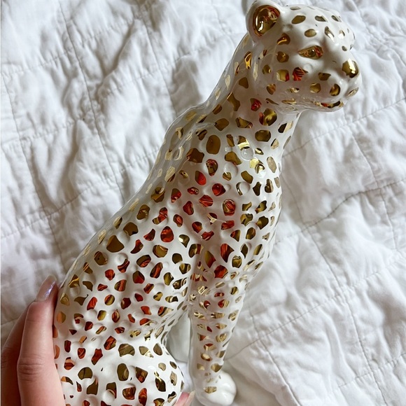 COPY - Ceramic cheetah statue ✨ - Picture 1 of 5